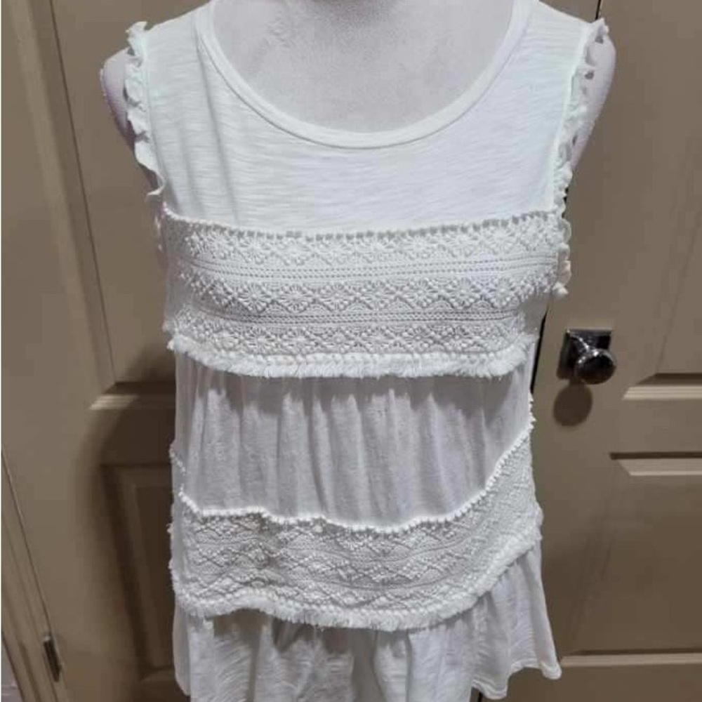 eli + ali by Anthropologie Multimedia White Sleeveless Blouse Size Medium